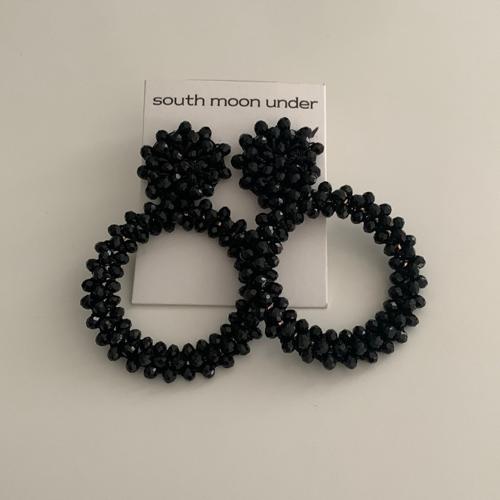South Moon Under Black design earrings